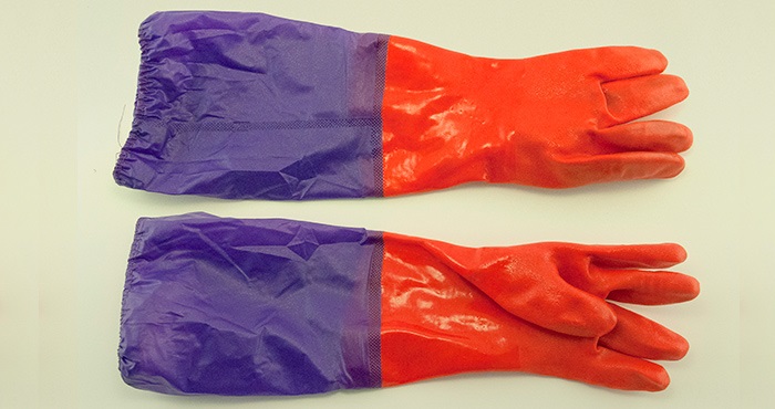 Перчатки МБС с длинной манжетой дополнительно защищают запястья