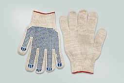 Перчатки хб с ПВХ 10 класс, 6 нитей, белые, черные с точкой от Фабрики перчаток.